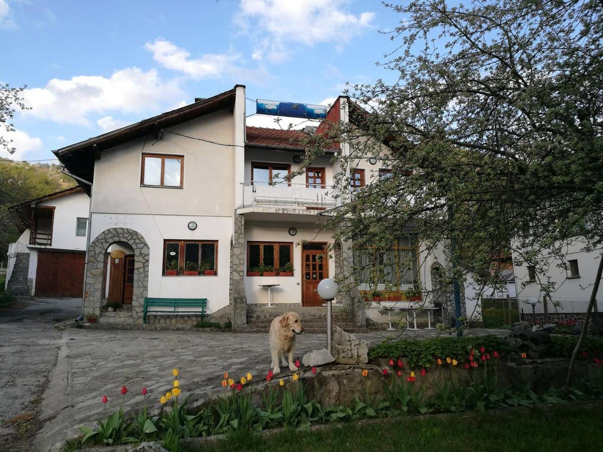 Самостоятелни Стаи В Къща За Гости Балкан Ribarica Exterior foto